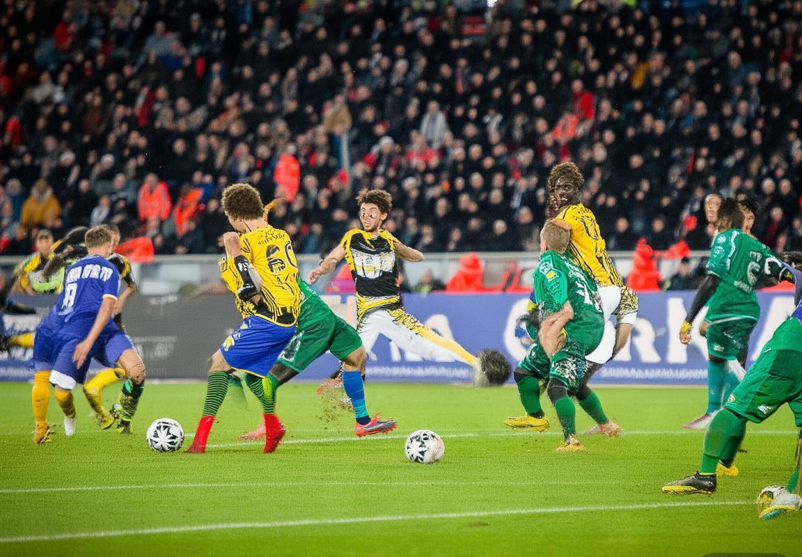 柏林联VS桑德豪杰：平局解析与未来展望(图1)